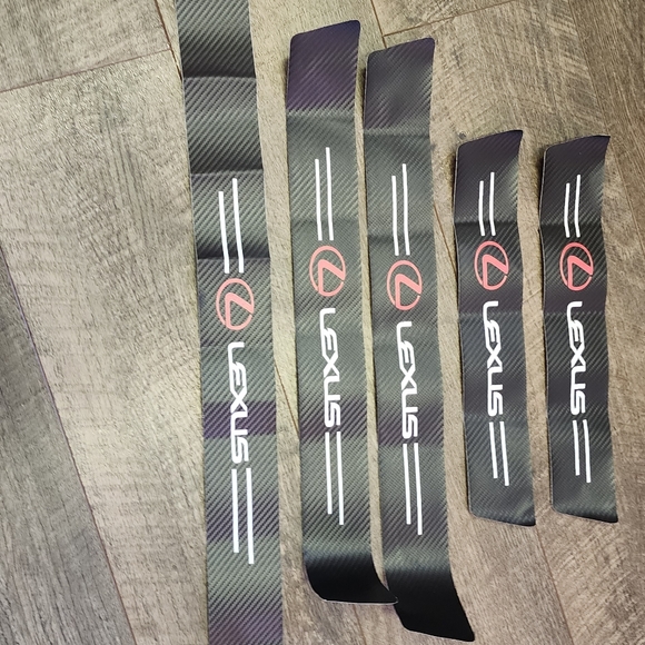 Lexus carbon fiber door sill scratch protectors - Picture 5 of 5